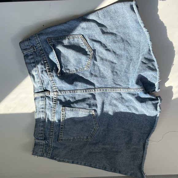 Blue jeans, great condition size large fits big - Picture 1 of 3